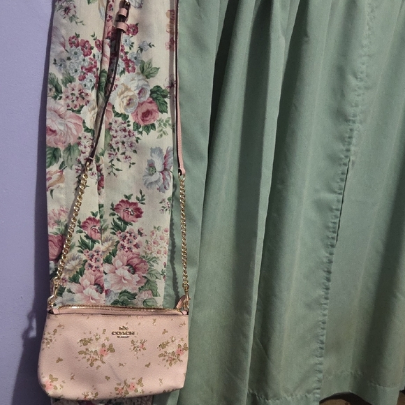 Coach Pink Floral Wristlet with Gold Chain - Picture 8 of 8